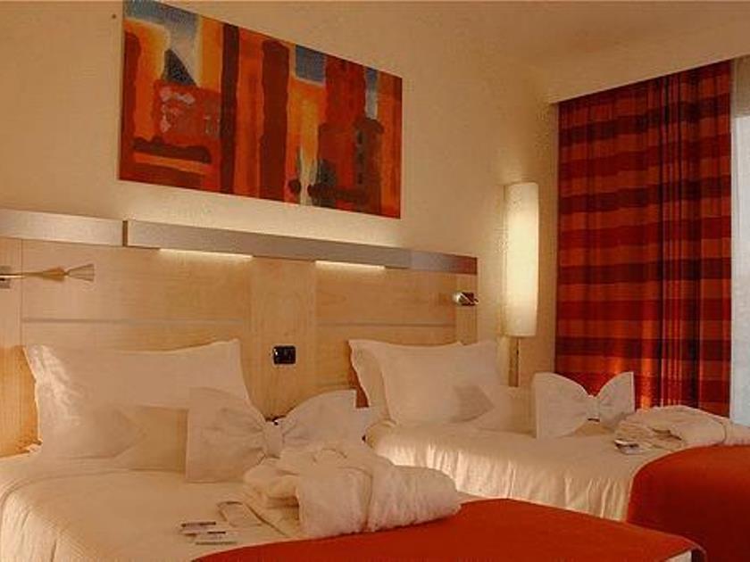 Idea Hotel Torino Mirafiori Exteriör bild